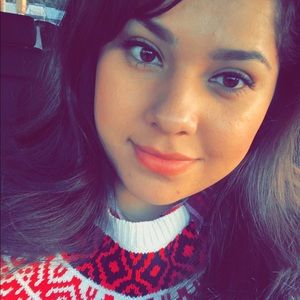 Meet your Posher, Maria